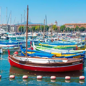 Apartment Riviera Nice: Old Town With Sea View